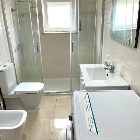 W.h.house Homestay szállás *